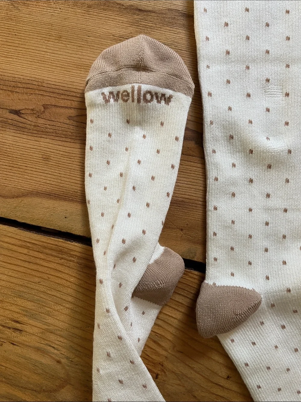 WELLOW L White/Brown Dot Compression Socks